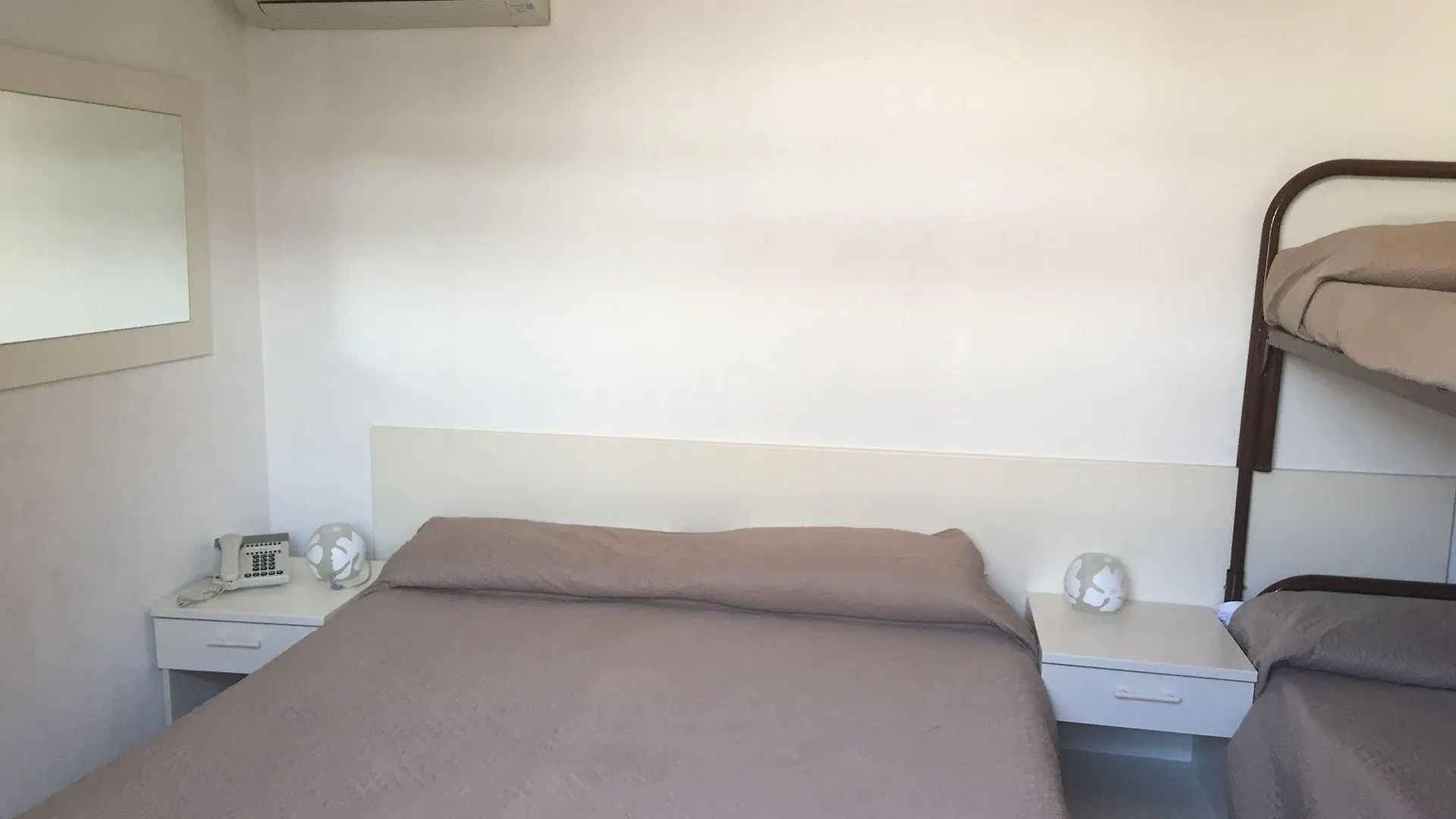 Hotel Grotte 4*, Mongiove